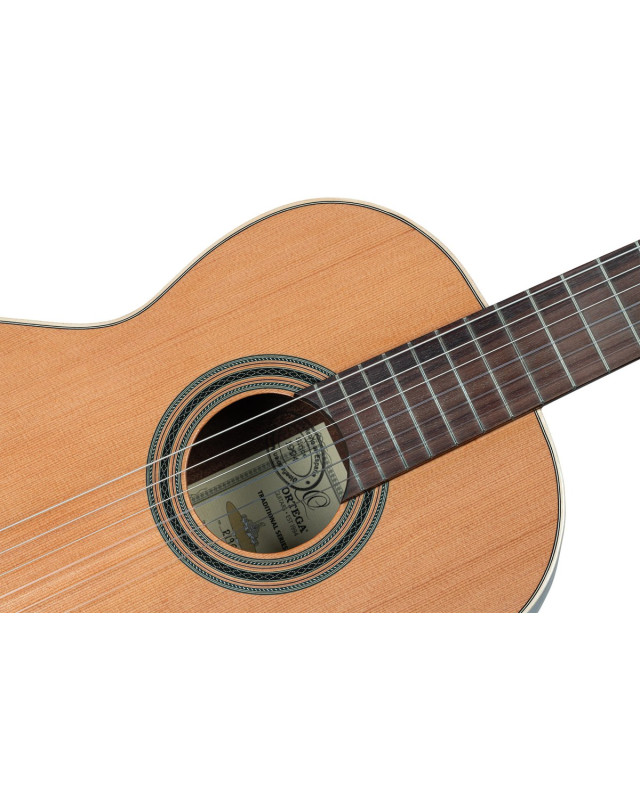 Ortega R19G Traditional Series 4/4 Nylon String Guitar 6-String + Pro Gig Bag