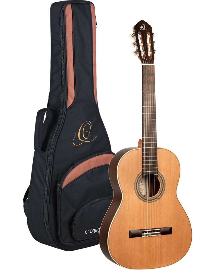 Ortega R19S Traditional Series 4/4 Nylon String Guitar 6-String + Pro Gig Bag