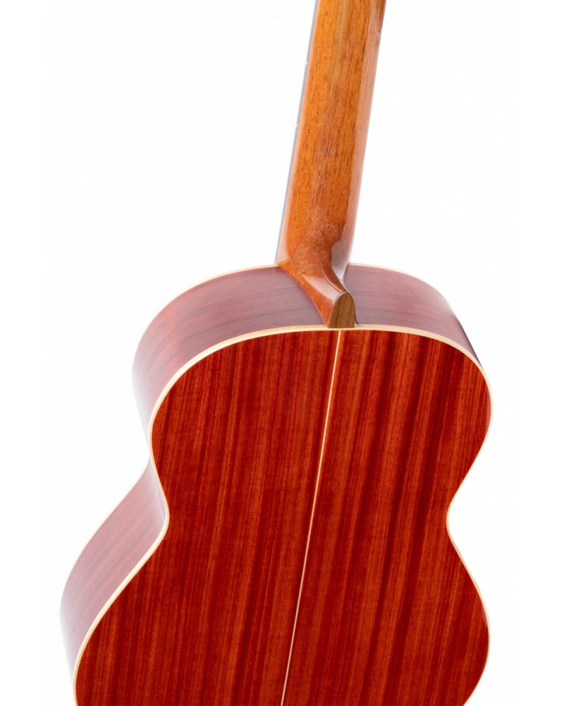 Ortega R200L Traditional Series 4/4 Classical Guitar 6-String Lefty - Natural Cedar + Gig Bag