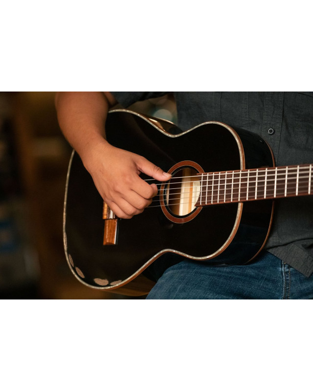 Ortega R221BK-3/4 Family Series 3/4 Classical Guitar 6 String - Spruce / Mahogany Black + Gig Bag