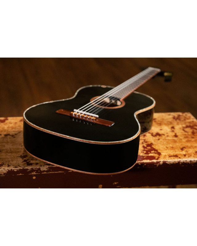 Ortega R221BK-7/8 Family Series 7/8 Classical Guitar 6 String - Spruce / Mahogany Black + Gig Bag
