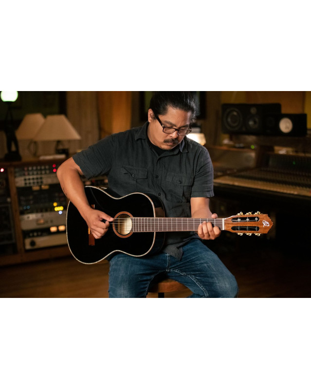 Ortega R221BK-7/8 Family Series 7/8 Classical Guitar 6 String - Spruce / Mahogany Black + Gig Bag