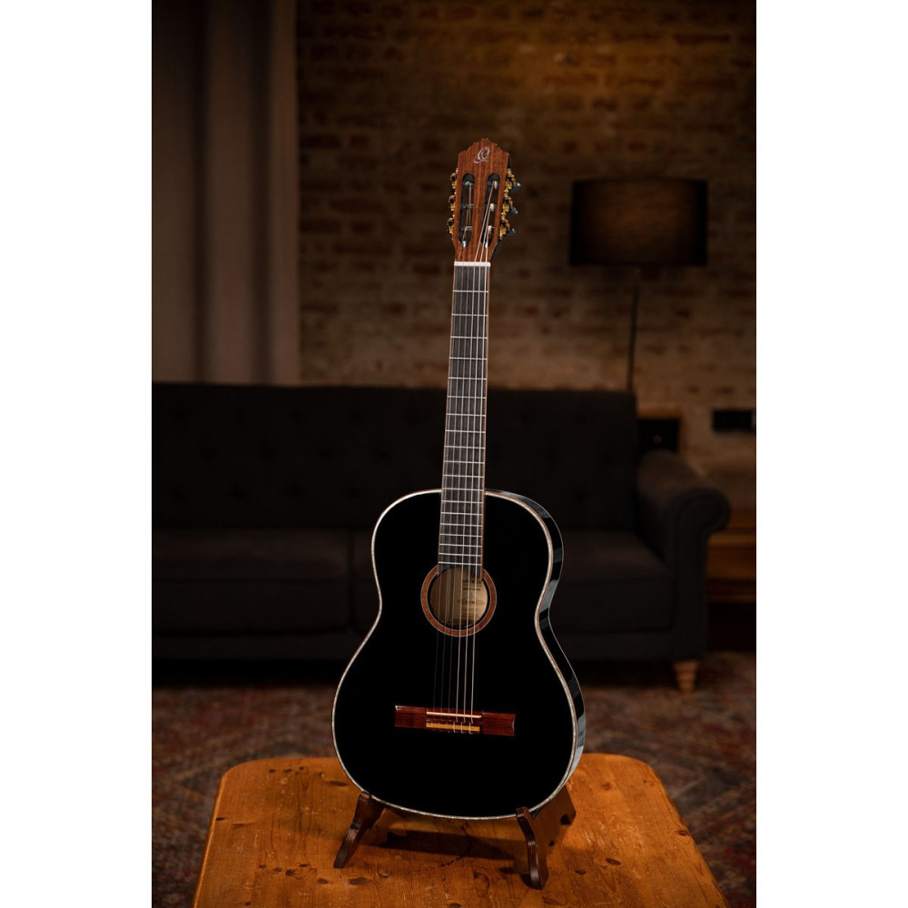 Ortega R221BK-L Family Series 4/4 Konzertgitarre 6 String Lefty - Fichte / Mahagoni + Bag