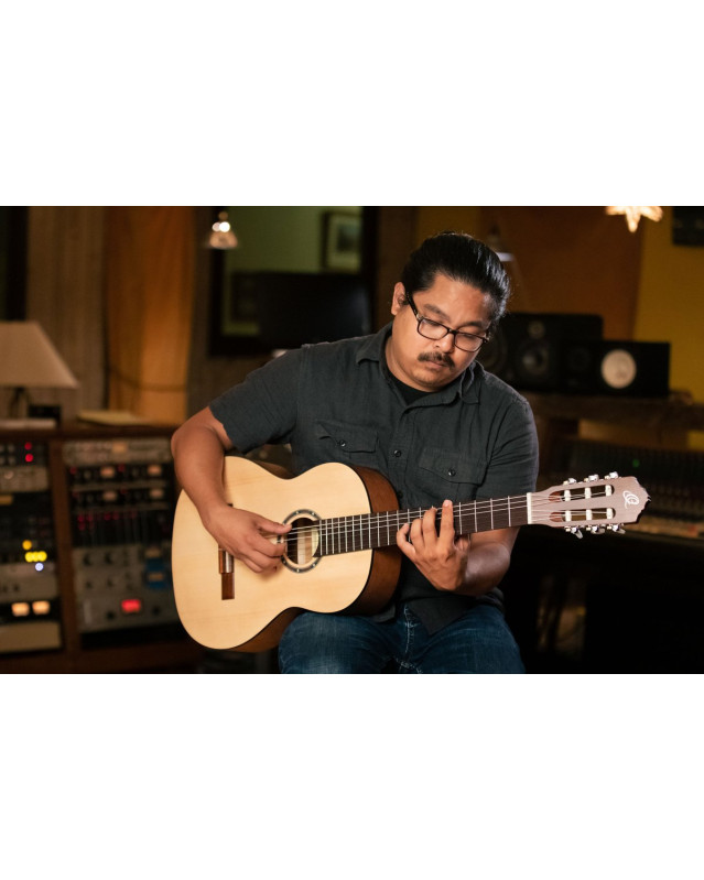 Ortega R55 Student Series Pro 4/4 Classical Guitar 6-String - Natural