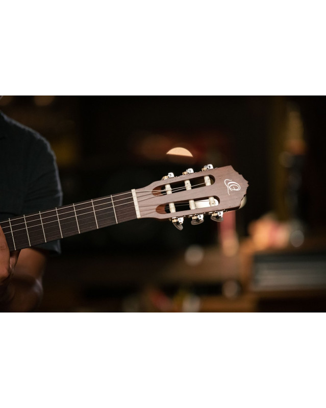 Ortega R55 Student Series Pro 4/4 Classical Guitar 6-String - Natural