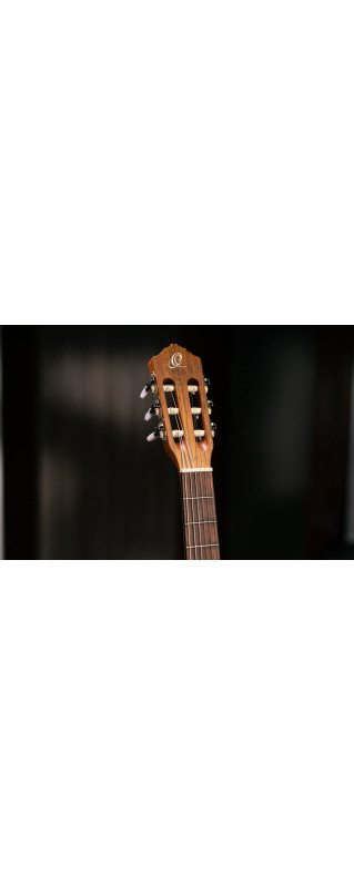 Ortega RCE125SN Family Series 4/4 Classical Slim Neck Guitar 6 String - Spruce / Mahogany Natural + Gig Bag