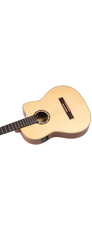 Ortega RCE125SN Family Series 4/4 Classical Slim Neck Guitar 6 String - Spruce / Mahogany Natural + Gig Bag