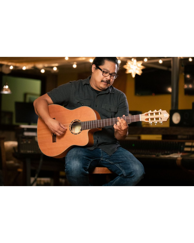 Ortega RCE131SN Family Series Pro 4/4 Classical Slim Neck Guitar 6 String - Solid Cedar / Mahogany Natural + Gig Bag