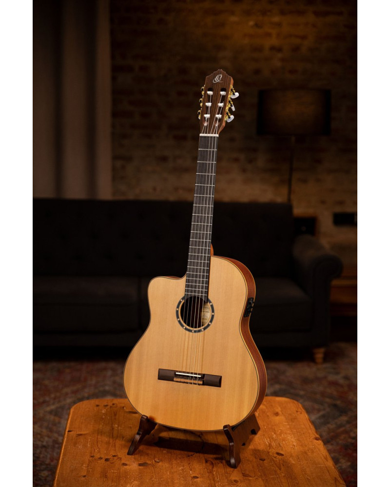Ortega RCE131SN-L Family Series Pro 4/4 Classical Slim Neck Guitar 6 String Lefty - Solid Cedar / Mahogany Natural + Gig