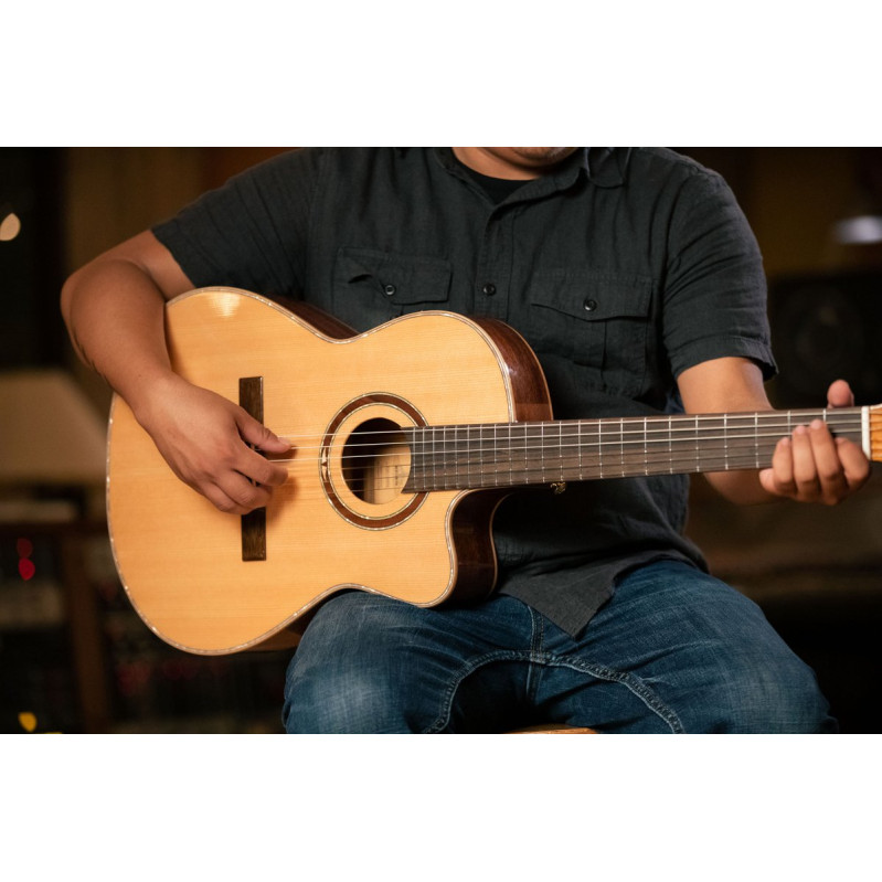 Ortega RCE138-T4 Performer Series 4/4 Thinline Classical Guitar 6-String - Natural + Gig Bag