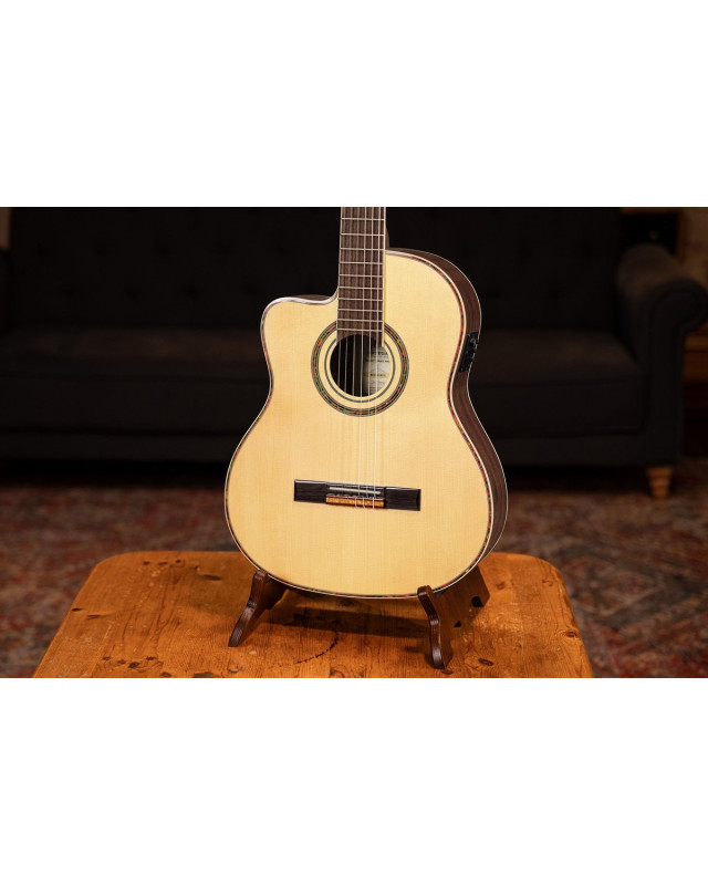 Ortega RCE141NT-L Family Series Pro 4/4 Classical Guitar 6 String Lefty - Solid Spruce / Mahogany Natural + Bag