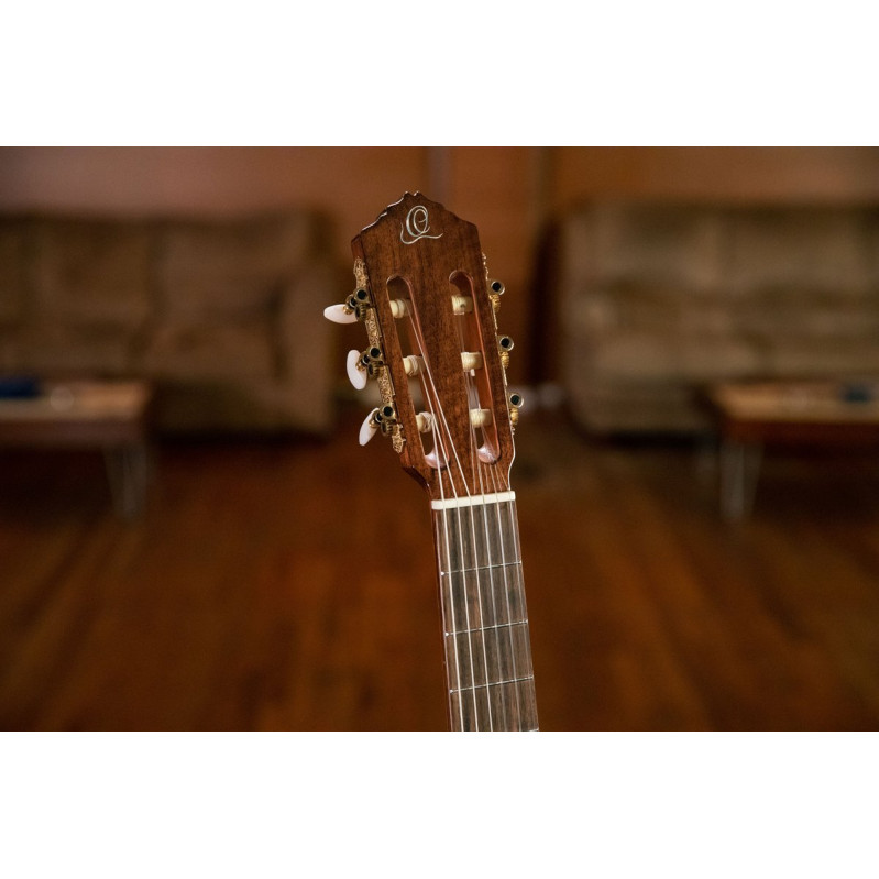 Ortega RCE158MN Performer Series 4/4 Classical Guitar 6-String - Natural + Gig Bag