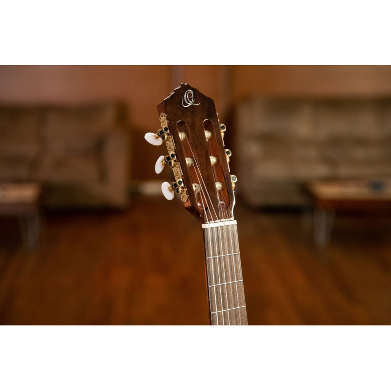 Ortega RCE158SN Performer Series 4/4 Classical Guitar 6-String - Natural + Gig Bag