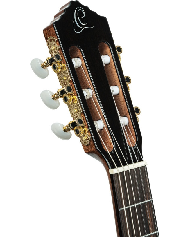 Ortega RE159RWSN Performer Series 4/4 Classical Guitar 6-String - Natural + Gig Bag