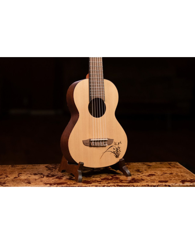 Ortega RGL5 Mini Travel Series 1/8 Guitar 6-String - Natural