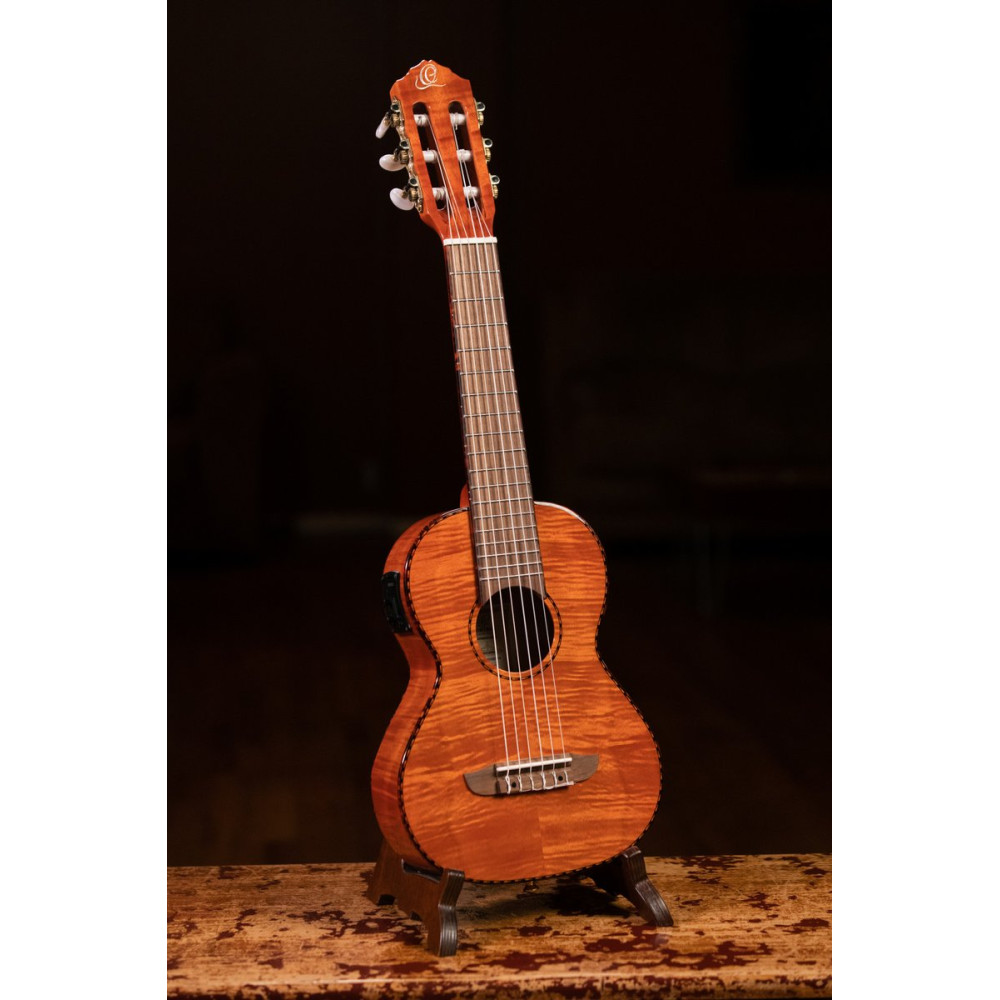 Ortega RGLE18FMH Mini Travel Series 1/8 Guitar 6-String - Natural + Gig Bag