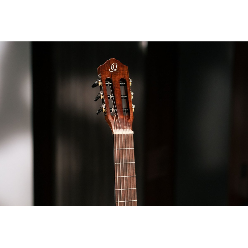 Ortega RST5 Student Series 4/4 Classical Guitar 6-String - Natural