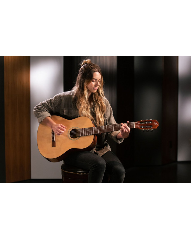 Ortega RST5 Student Series 4/4 Classical Guitar 6-String - Natural