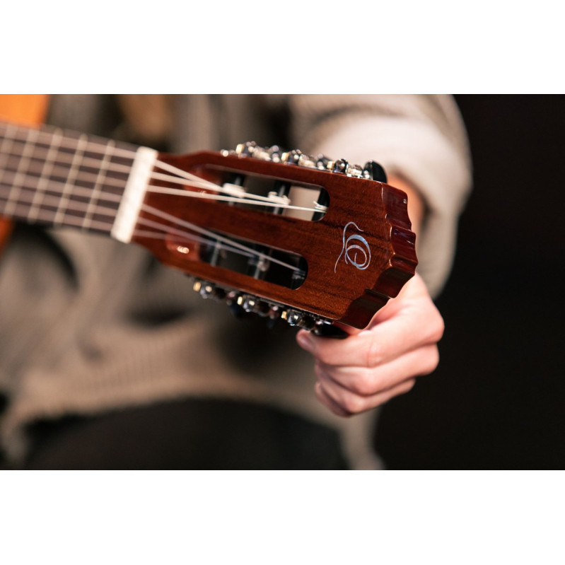 Ortega RST5 Student Series 4/4 Classical Guitar 6-String - Natural