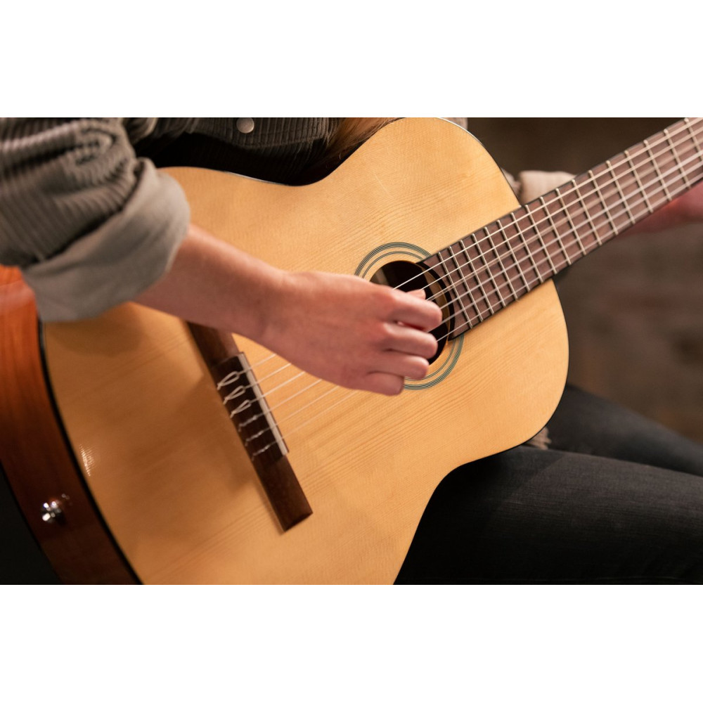 Ortega RST5 Student Series 4/4 Classical Guitar 6-String - Natural