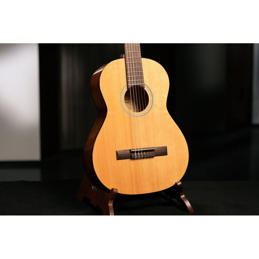 Ortega RST5-3/4 Student Series 3/4 Classic Guitar 6-String - Natural