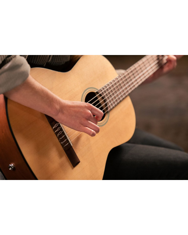 Ortega RST5M Student Series 4/4 Classical Guitar 6-String - Natural
