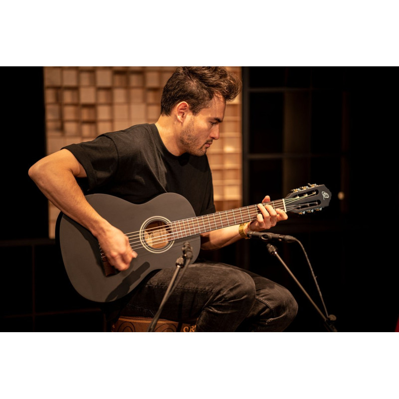 Ortega RST5M-3/4BK Student Series 3/4 Classic Guitar 6-String - Black