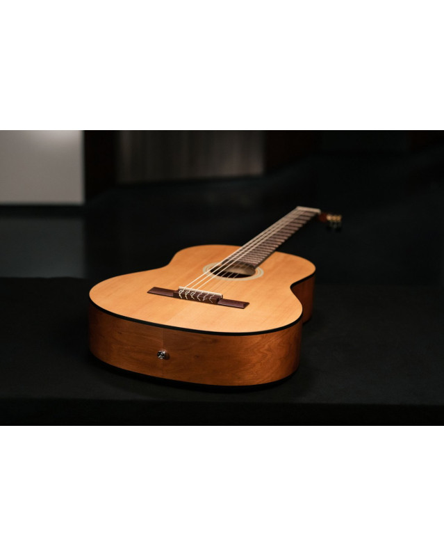 Ortega RST5M Student Series 4/4 Classical Guitar 6-String - Natural