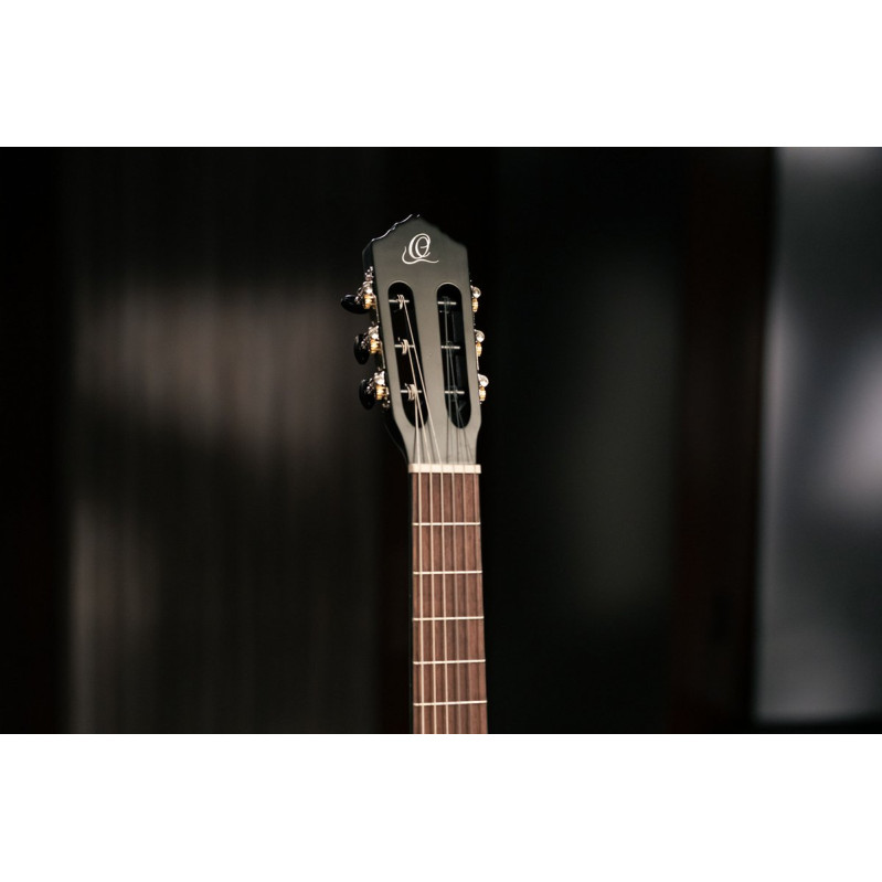 Ortega RST5MBK Student Series 4/4 Classic Guitar 6-String - Black