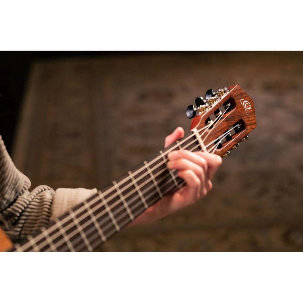Ortega RSTC5M Student Series 4/4 Classical Guitar 6-String - Natural