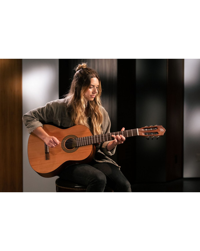 Ortega RSTC5M Student Series 4/4 Classical Guitar 6-String - Natural