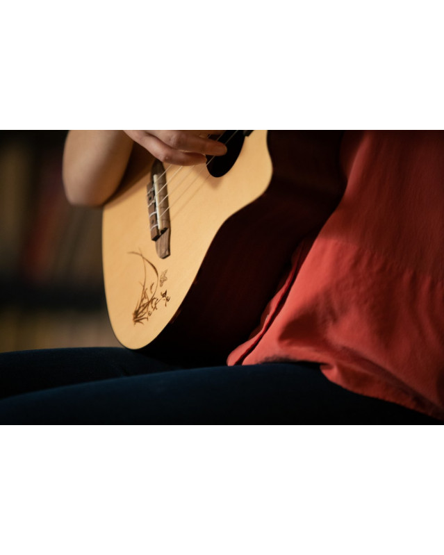 Ortega RU5CE-BA Bonfire Series Preamp Baritone Ukulele 4 String - Spruce/Sapele Natural