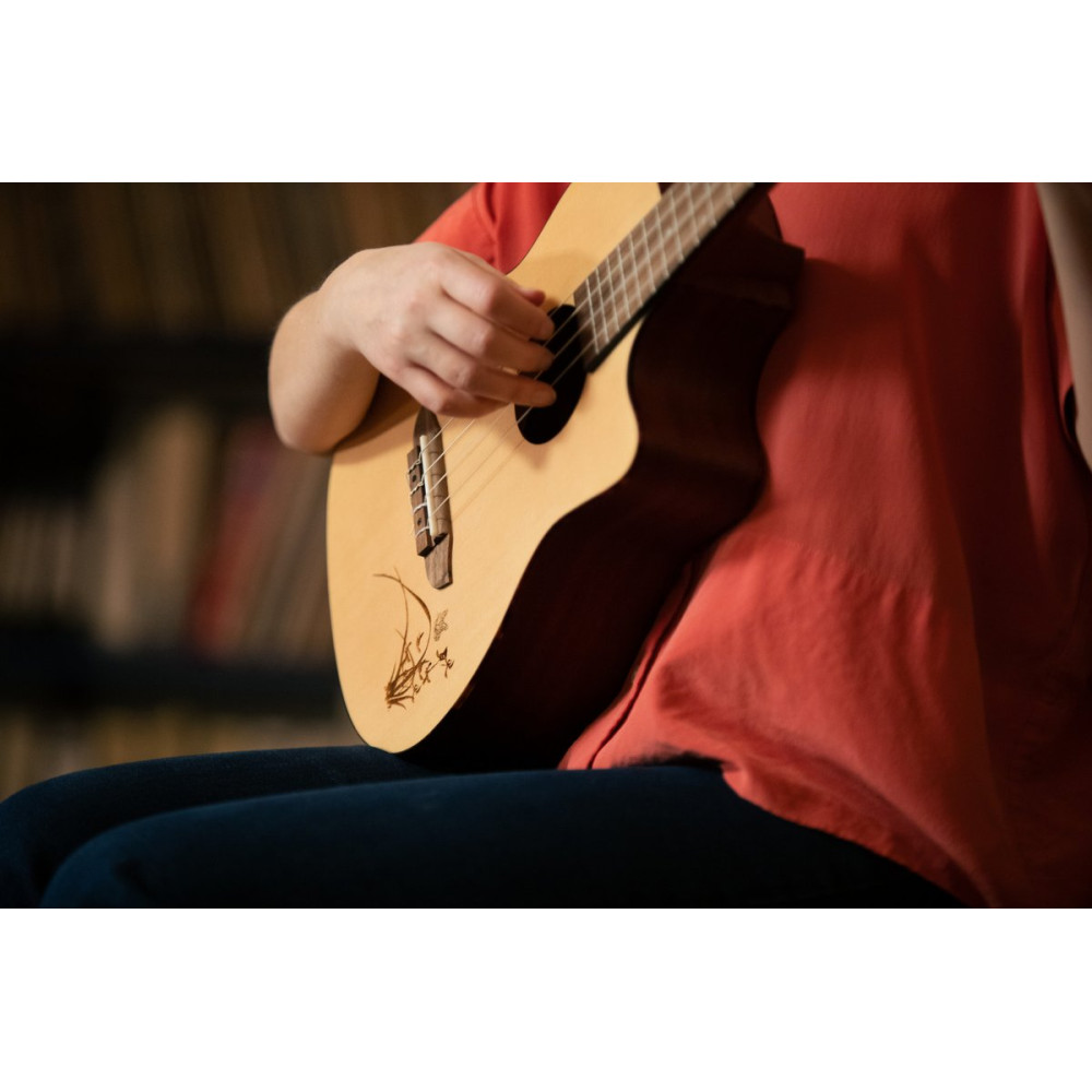 Ortega RU5CE-BA Bonfire Series Preamp Baritone Ukulele 4 String - Spruce/Sapele Natural