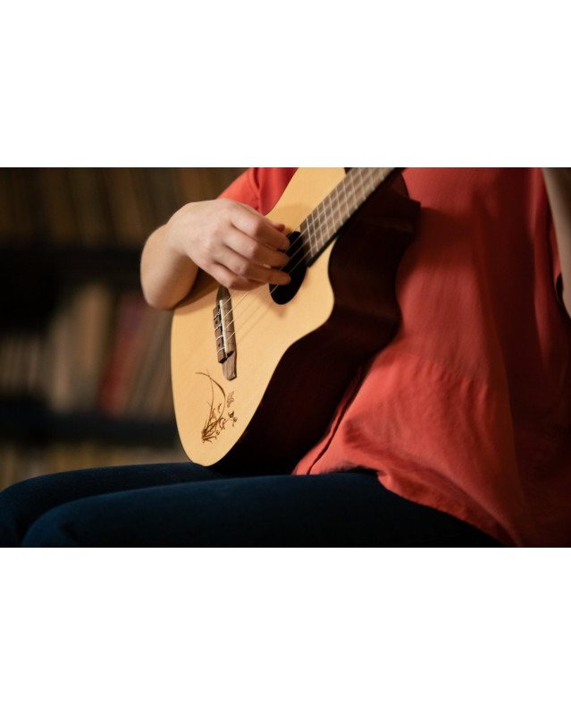 Ortega RU5CE-BA Bonfire Series Preamp Baritone Ukulele 4 String - Spruce/Sapele Natural