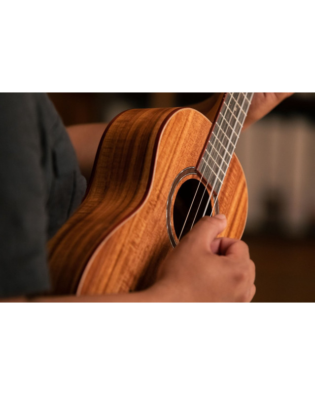 Ortega RUACA-BA Timber Series Baritone Ukulele 4 String - Acacia Natural + Bag