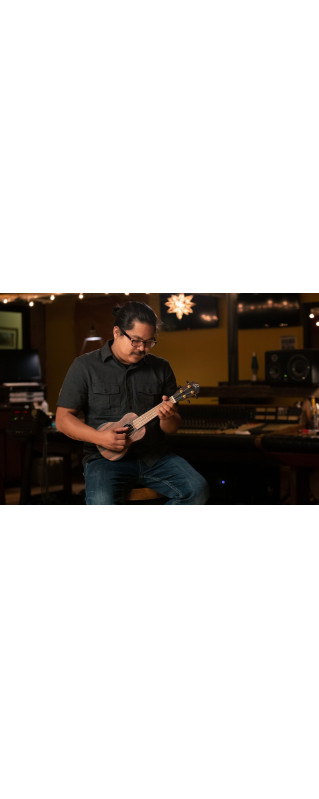 Ortega RUEB-SO Timber Series Soprano Ukulele 4 String - Ebony Natural + Bag