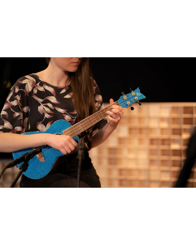 Ortega RUEL-MBL Element Series Concert Ukulele 4 String - Spruce / Catalpa Metallic Blue + Bag