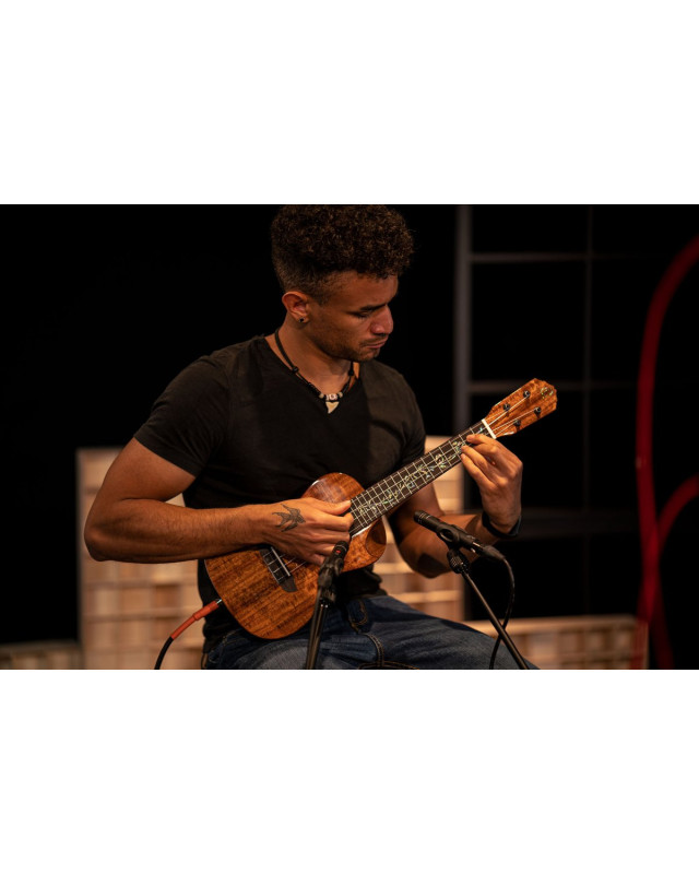 Ortega RUET-ACA Elite Series Concert Ukulele 4 String - Solid Acacia Natural + Bag