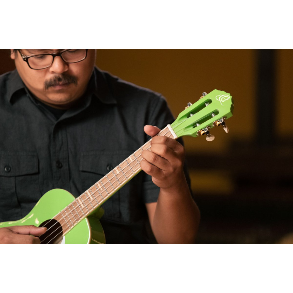 Ortega RUGA-GAP Gaucho Series Ukulele 4 String - Green Apple + Bag