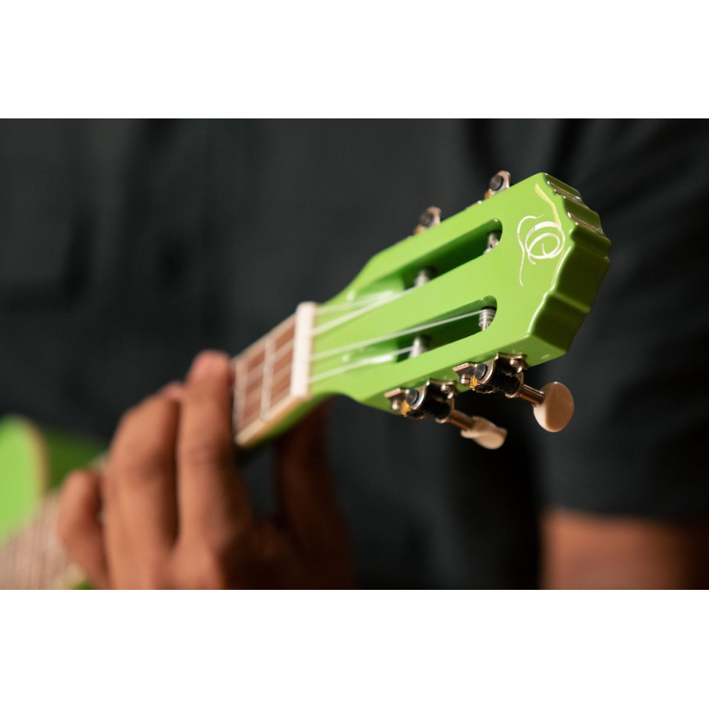 Ortega RUGA-GAP Gaucho Series Ukulele 4 String - Green Apple + Bag