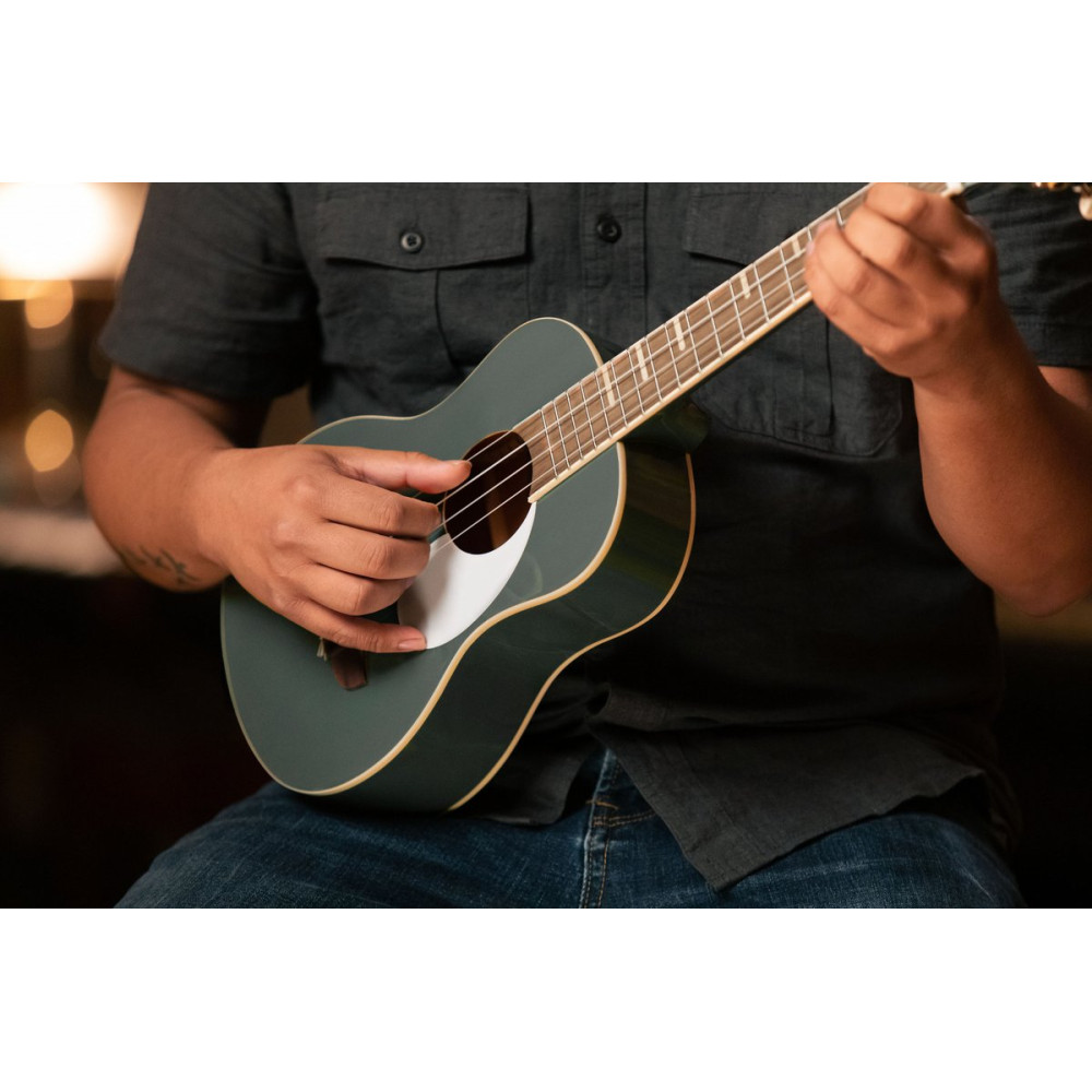 Ortega RUGA-PLT Gaucho Series Ukulele 4 String - Platinum Grey + Bag