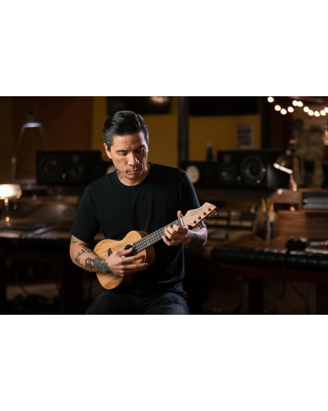 Ortega RUMG Horizon Series Concert Ukulele 4 String - Mango Natural + Bag
