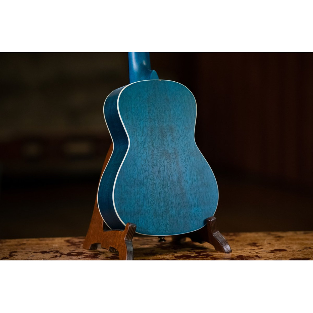 Ortega RUOCEAN Earth Series Concert Ukulele 4 String - Ocean Blue