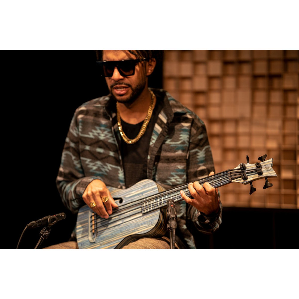 Ortega RUSWB-UB Bamboo Series Short Scale Uke Bass 4 String - Solid Bamboo Stonewashed + Bag