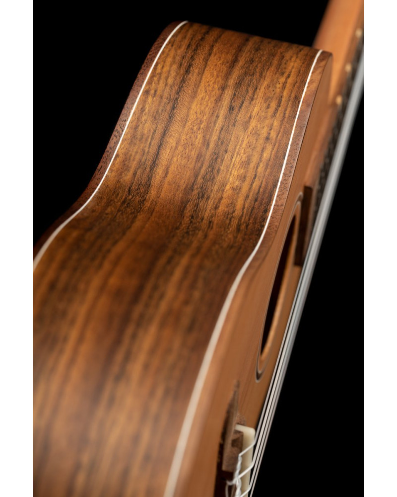 Ortega RUTI-CC Timber Series Concert Ukulele 4 String - Solid Cedar / Walnut Natural + Bag