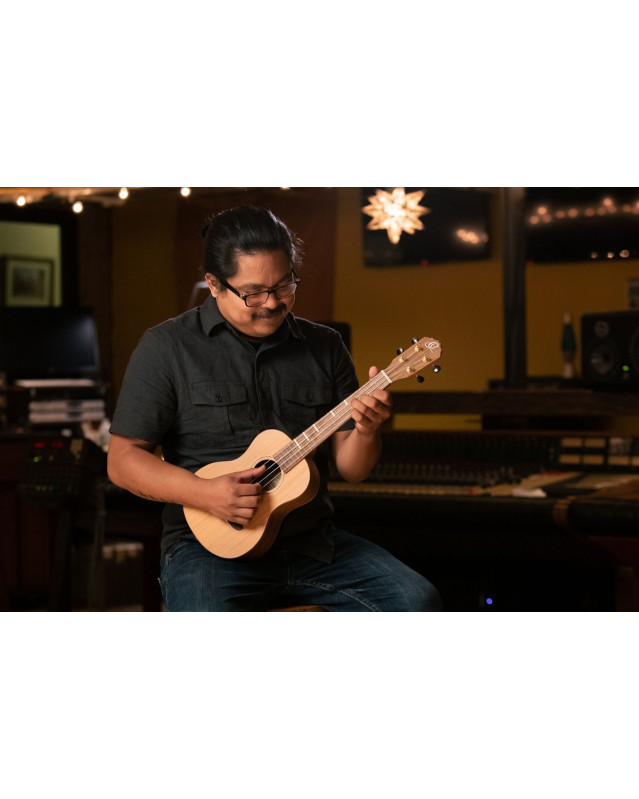 Ortega RUTI-TE Timber Series Tenor Ukulele 4 String - Solid Cedar / Walnut Natural + Bag