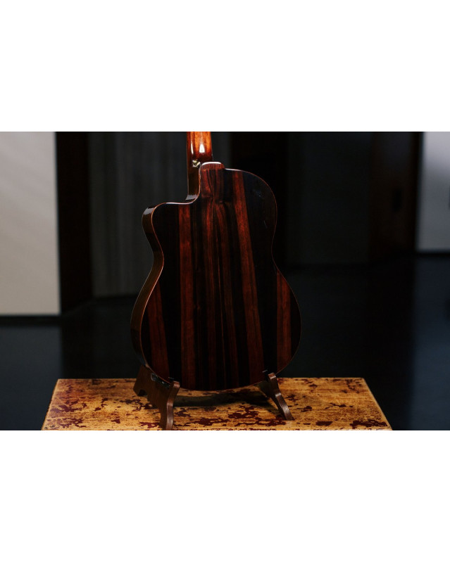 Ortega STRIPEDSU.C/E The Privat Room 4/4 Classical Guitar 6-string - Natural + Gig Bag