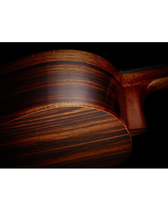 Ortega STRIPEDSU.C/E The Privat Room 4/4 Classical Guitar 6-string - Natural + Gig Bag