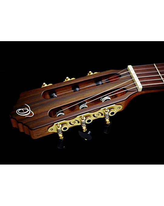 Ortega STRIPEDSU.C/E The Privat Room 4/4 Classical Guitar 6-string - Natural + Gig Bag