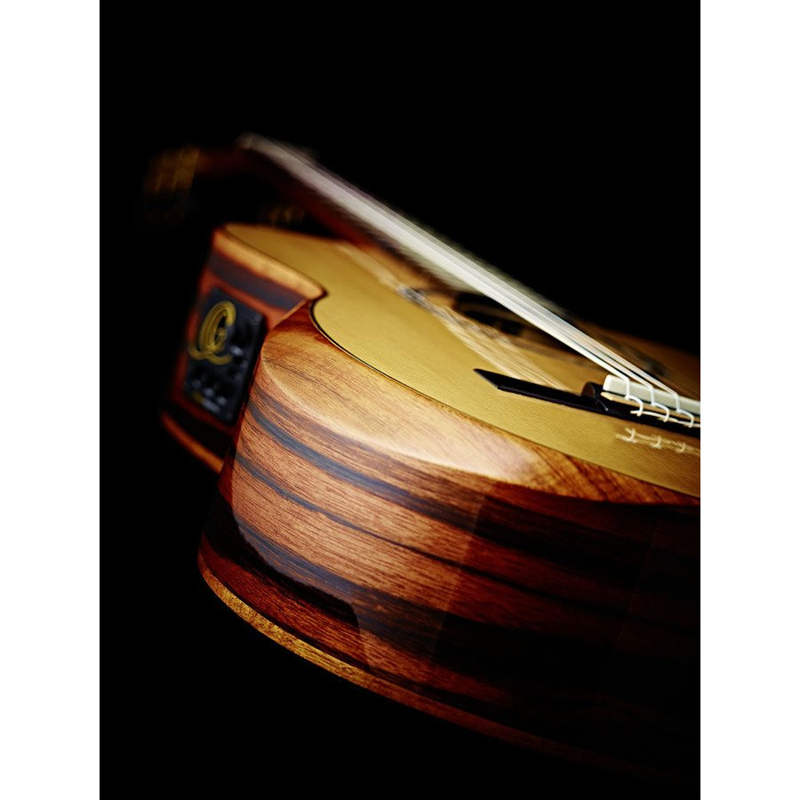 Ortega STRIPEDSU.C/E The Privat Room 4/4 Classical Guitar 6-string - Natural + Gig Bag